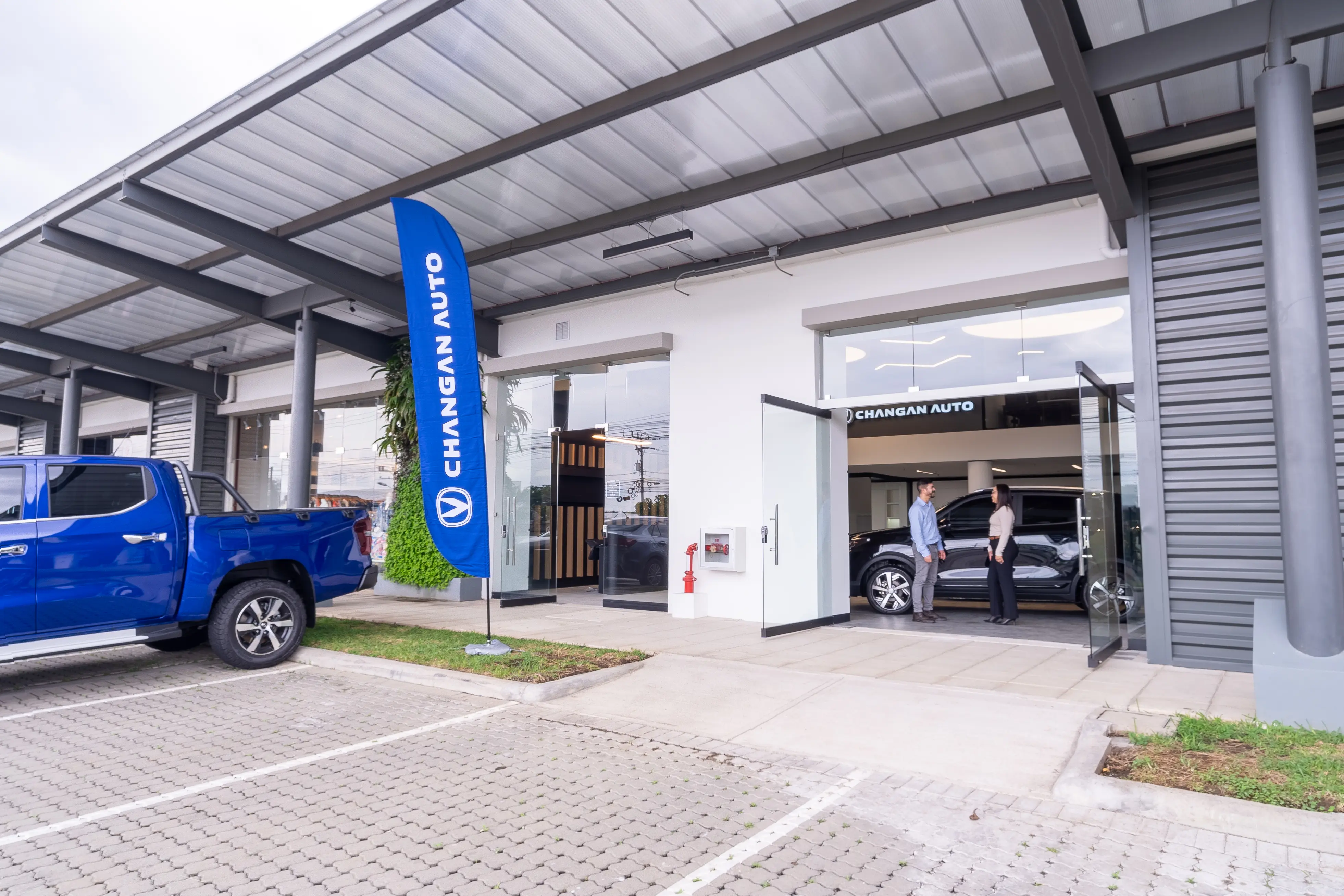 Inchcape Concept Store Lindora - Costa Rica - 2024 - Contract Workplaces  1.webp